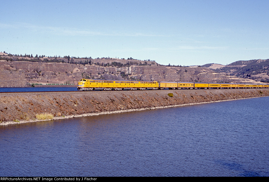 UP 949